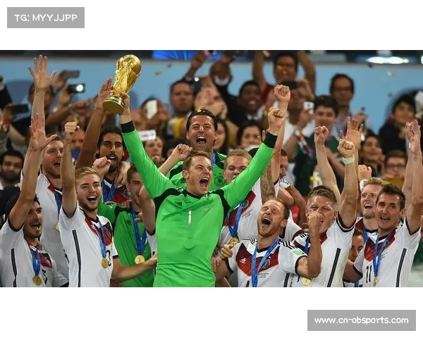 诺伊尔荣膺德甲最佳守门员 本赛季表现卓越 诺伊尔荣膺德甲最佳守门员 本赛季表现卓越